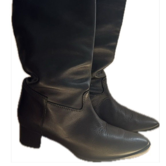 Authentic Manolo Blahnik riding slouchy leather boots 38 - Picture 1 of 5